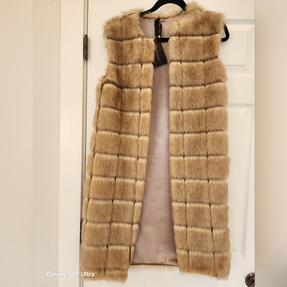 Vest faux fur
